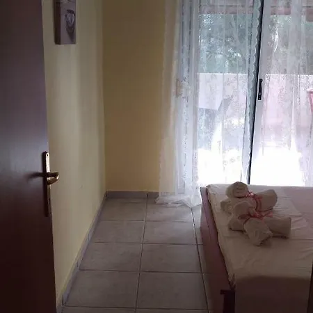 Dimitris & Vassiliki's Possidi